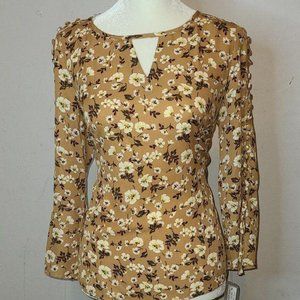 NWT| Petite Beige Floral Blouse